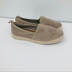 CLARK collection women’s tan cushion‎ loafers 9